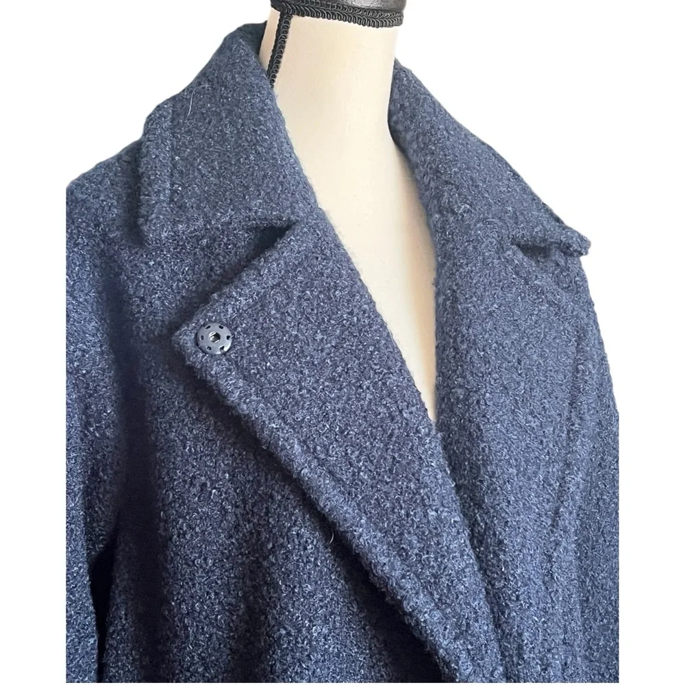 BCBGMAXAZRIA Blue Textured Boucle style Coat. Soft Warm. New With Tags. ($378)